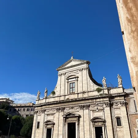 Apartament Domus Almapetra Ai Fori Imperiali *