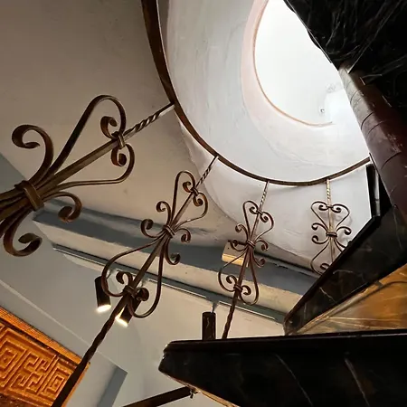 Domus Almapetra Ai Fori Imperiali Rzym