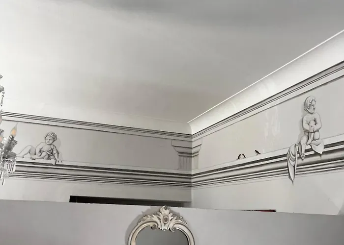 Domus Almapetra Ai Fori Imperiali